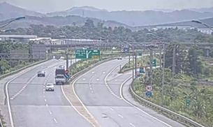 Truy tìm tài xế xe tải đâm chết người đi bộ trên cao tốc Nội Bài - Lào Cai