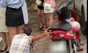 UBND quận Ba Đình lên tiếng vụ người đàn ông nhìn dưới váy cô gái trên phố Phan Đình Phùng