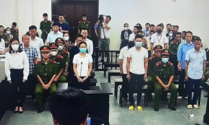 Cựu Chủ tịch Hà Nội Nguyễn Đức Chung và 14 bị cáo hầu toà