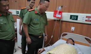 Hà Nội: Một công an nhập viện cấp cứu sau khi ngăn chặn đánh nhau vì ghen tuông