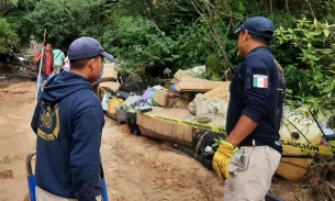 Mexico: Xe buýt đâm vào khe núi, gần 50 người thương vong