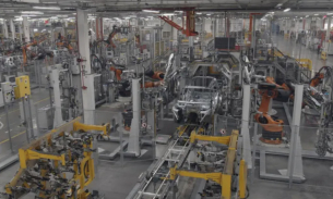 Công nghệ AI đã tiết kiệm cho nhà sản xuất ô tô BMW hàng triệu USD