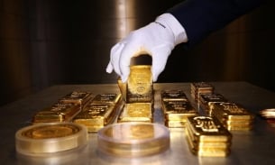 Giá vàng biến động theo xu hướng giảm, vàng SJC giao dịch quanh ngưỡng 67,20 triệu đồng/lượng