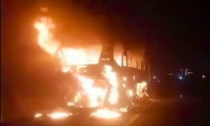 Pakistan: Xe buýt va chạm với xe chở xăng khiến 34 người thương vong