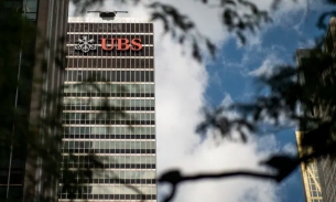 Cổ phiếu UBS tăng lên mức cao nhất năm 2008 sau khi vượt mức lợi nhuận, thông báo cắt giảm việc làm