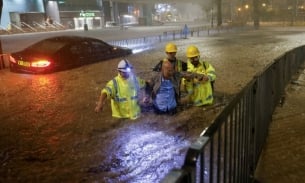 Hong Kong ngập lụt khủng khiếp, ghi nhận lượng mưa kỷ lục nhiều nhất 140 năm qua