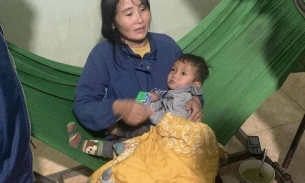 Nghệ An: Tìm thấy bé trai 2 tuổi mất tích trên một ngọn đồi