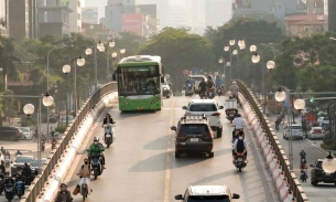 Người đi BRT nói gì nếu buýt 'hạng sang' của Hà Nội nhường ngôi cho đường sắt đô thị?