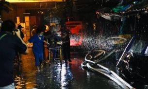 Toàn cảnh vụ cháy chung cư mini trên phố Khương Hạ