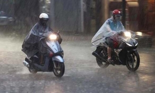 Hà Nội: Mưa lớn tiếp tục kéo dài trong nhiều ngày tới
