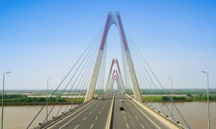 Hà Nội: Đề xuất bổ sung 5 cầu vượt sông Hồng và sông Đà