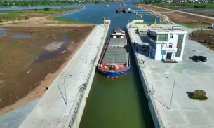 Qua luồng đường thủy nội địa quốc gia kênh Nghĩa Hưng, chủ tàu không phải trả phí