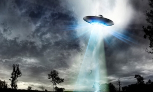 Quốc hội Mỹ chất vấn Lầu Năm Góc sự thật về UFO trong hơn 50 năm