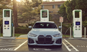 7 nhà sản xuất ô tô ra mắt mạng lưới sạc EV tại Mỹ, cạnh tranh thị phần với Tesla