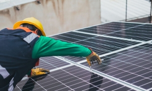 Bộ Công Thương đề nghị xử lý vi phạm điện mặt trời mái nhà sau năm 2020