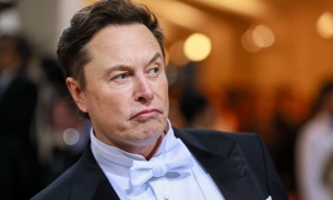 Trong một ngày 'bay' 16 tỷ USD nhưng tài sản của Elon Musk vẫn bỏ xa các tỷ phú khác