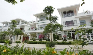 Ngân hàng rao bán 84 căn biệt thự FLC Sầm Sơn giá từ 550 tỷ đồng