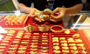 Giá vàng Hà Nội và TP HCM ngày 15/11: Vàng SJC, vàng nhẫn dò đỉnh lịch sử