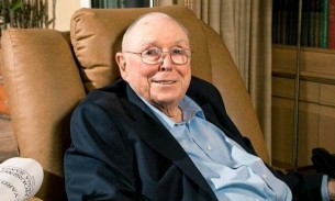 Tỷ phú Charlie Munger, cánh tay phải của 'sói già' Warren Buffett qua đời ở tuổi 99