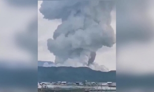 Philippines đưa ra cảnh báo về sức khỏe do ảnh hưởng của khói bụi và khí độc từ núi lửa