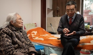 'Cụ bà chứng khoán' 106 tuổi chơi cổ phiếu nhẹ nhàng kiếm lời cả trăm triệu đồng
