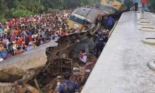 Ít nhất 20 người chết, 100 người bị thương trong vụ tai nạn tàu hỏa ở Bangladesh