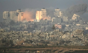 Israel tiếp tục bắn phá Dải Gaza ngay trước lệnh ngừng bắn dự kiến