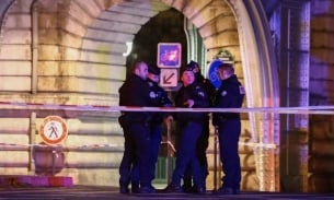 Một người chết và hai người bị thương trong vụ tấn công gần tháp Eiffel