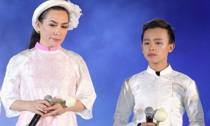 Động thái của Hồ Văn Cường đập tan những chỉ trích ''bất hiếu'' với mẹ nuôi Phi Nhung