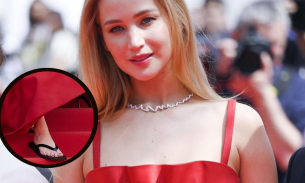 Liên hoan phim Cannes ngày thứ 6: Nữ diễn viên mang dép lê lên thảm đỏ, kết hợp trang phục đỏ rực hút ánh nhìn