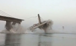 Video: Kinh hoàng khoảnh khắc cây cầu bắc ngang sông Hằng sập lần thứ 2