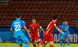 Thủ môn Bảo Ngọc non kinh nghiệm, U17 Việt Nam đánh rơi chiến thắng trước U17 Ấn Độ