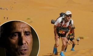 Người đàn ông 'từ cõi chết trở về' sau 10 ngày lạc trên sa mạc Sahara