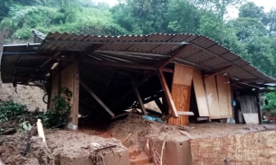 Yên Bái: Mưa lũ gây sạt lở đất làm 2 cháu nhỏ thiệt mạng, 31 nhà bị thiệt hại