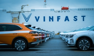 Cổ phiếu VinFast 'lao dốc' phiên thứ 5 liên tiếp, tỷ phú Phạm Nhật Vượng 'rớt hạng' xếp vị trí thứ 453 toàn cầu