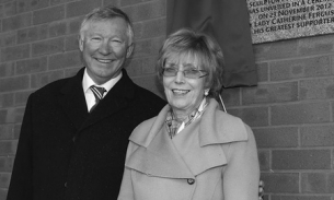 Vợ của Sir Alex Ferguson qua đời ở tuổi 84