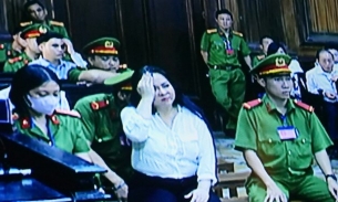 Viện Kiểm sát đề nghị bị cáo Nguyễn Phương Hằng 3 - 4 năm tù