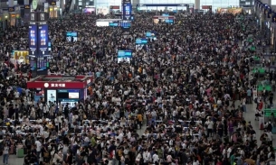 Hơn 1 tỉ người dân Trung Quốc chính thức bước vào kỳ nghỉ lễ dài 8 ngày