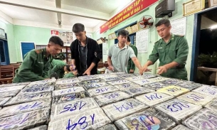 Phát hiện gần 300kg ma túy dạt vào bờ biển Quảng Ngãi