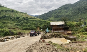 Lào Cai: Lũ ống bất ngờ trong đêm khiến 7 người chết và mất tích