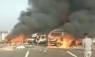 Video: Tai nạn liên hoàn ở Ai Cập, gần 100 người thương vong