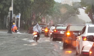 Cảnh báo mưa lớn nguy cơ gây ngập, Đà Nẵng thông báo khẩn cho học sinh nghỉ học