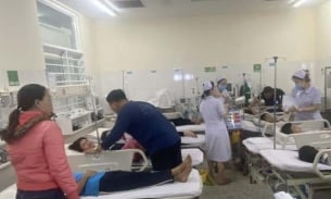 TP Buôn Ma Thuột: 17 học sinh nhập viện cấp cứu nghi bị ngộ độc trà sữa bán cạnh trường