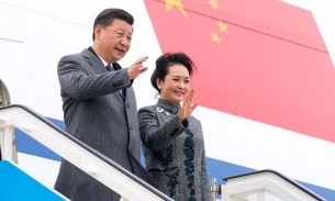 Hôm nay, Tổng bí thư, Chủ tịch Trung Quốc Tập Cận Bình và phu nhân bắt đầu thăm Việt Nam