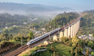 Nghiên cứu xây dựng đường sắt tốc độ cao 350km/giờ: Phấn đấu xong trước năm 2045