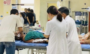 Quảng Ngãi: Nổ bình gas ở nhà máy đóng tàu Dung Quất, 9 người bị thương