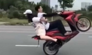 TP HCM: Xuất hiện video 'làm xiếc' trên xe máy như Ngọc Trinh ở hầm Thủ Thiêm