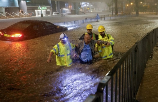 Hong Kong ngập lụt khủng khiếp, ghi nhận lượng mưa kỷ lục nhiều nhất 140 năm qua