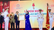 Hiệp hội Doanh nghiệp nhỏ và vừa TP Hà Nội đón nhận Huân chương Lao động hạng Nhất