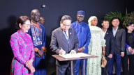 Chủ tịch Quốc hội Trần Thanh Mẫn cùng Chủ tịch Quốc hội Senegal thăm Bảo tàng Văn minh châu Phi